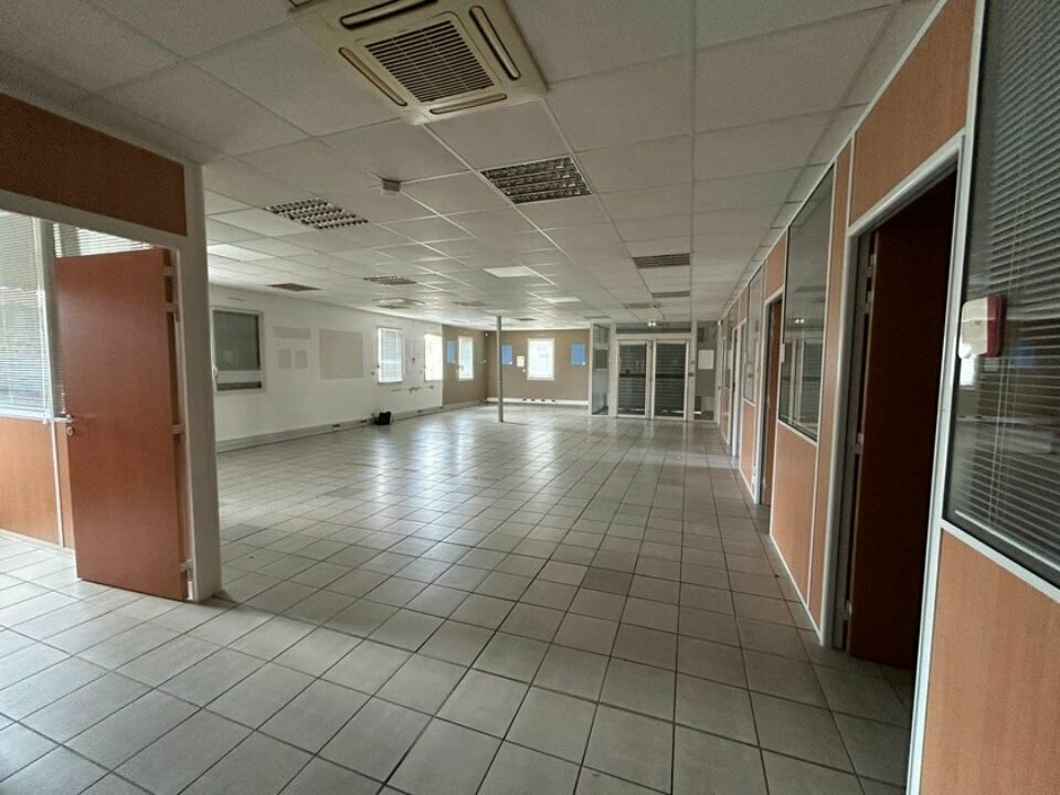 Bureaux à la vente à 35 minutes de Toulouse