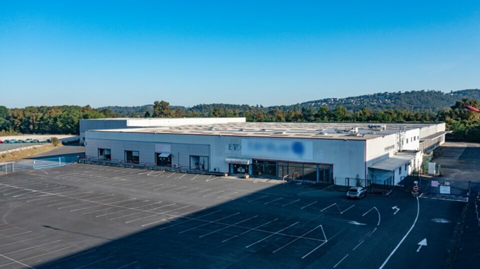Local industriel à vendre ou à louer de 13715 m² à Brive (19)