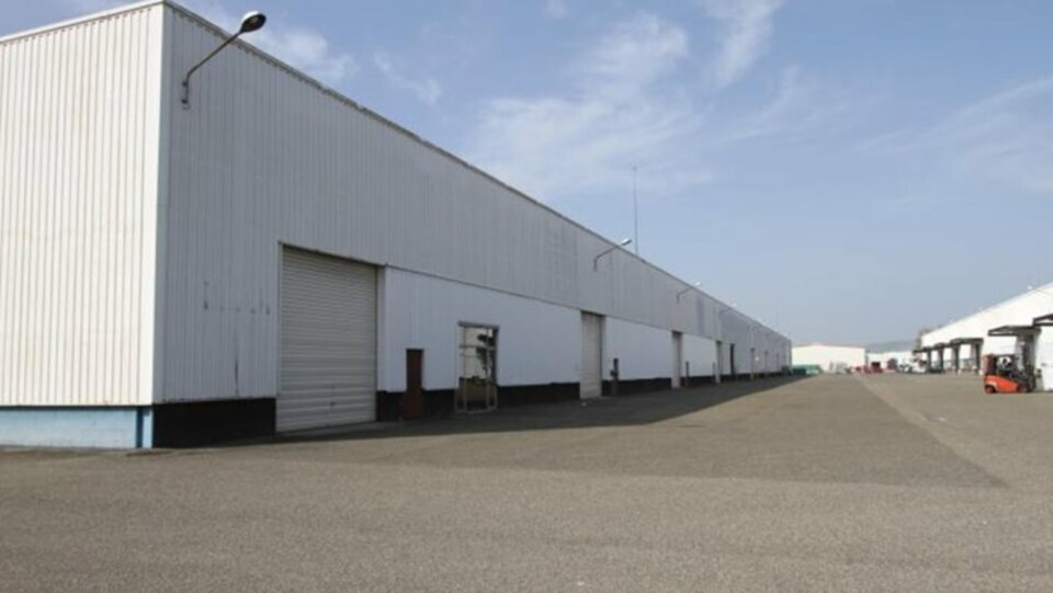 Entrepôt industriel de 1208 m² à louer, Rouen (76)