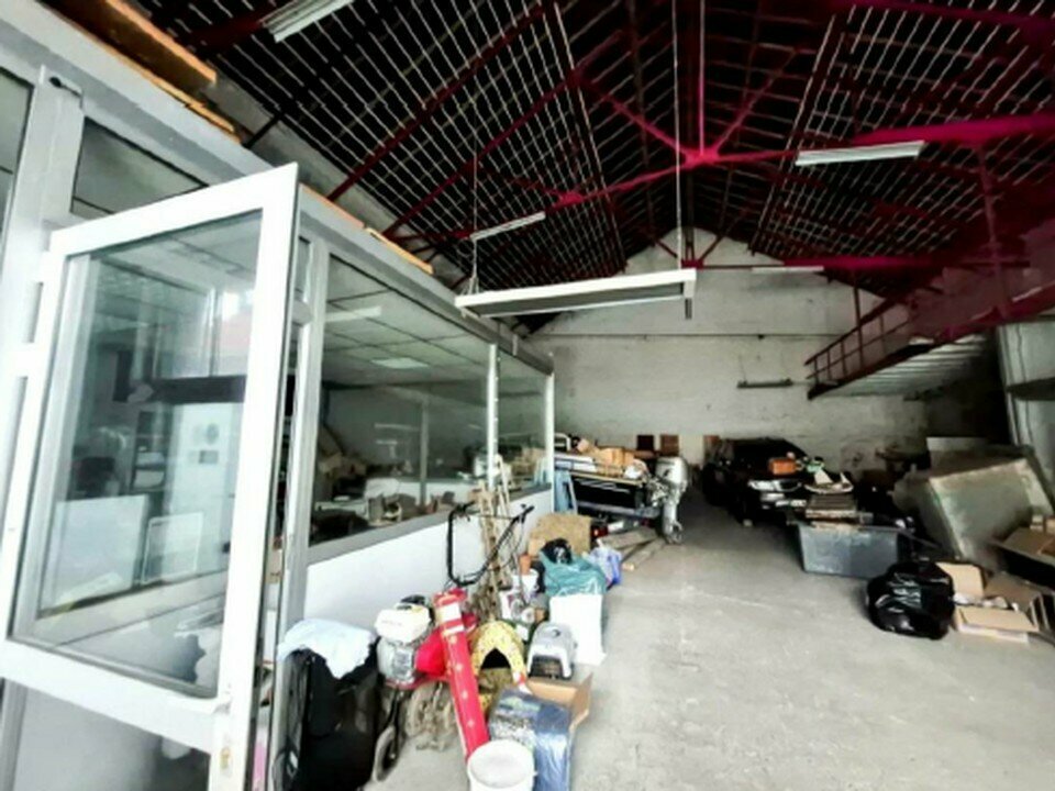 Local d’activité 232 m² à louer à Saint-Omer (62)
