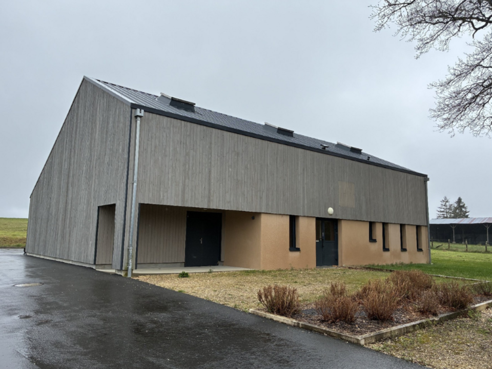 Local agroalimentaire 493 m² à louer à Céré-la-Ronde (37)