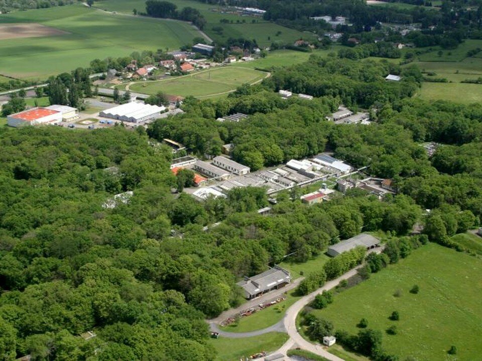 Foncier industriel 83 ha a louer a Vichy (03)