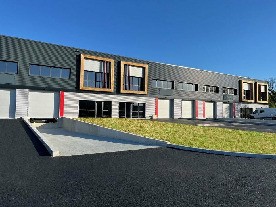 Cellules d’activité et showrooms neufs à louer à Mordelles (35), à partir de 141 m², parc d’activités sur l’axe Rennes-Lorient